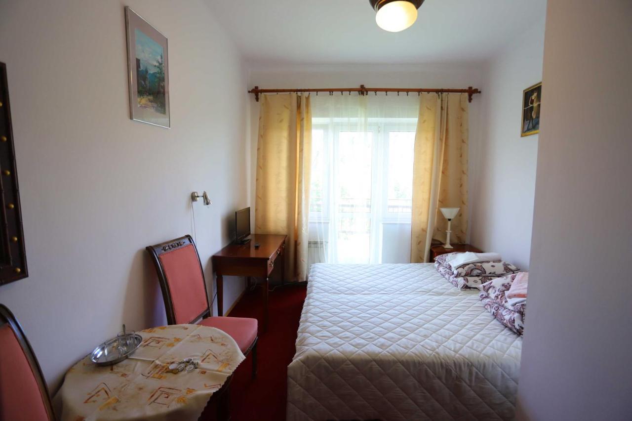 Bed and Breakfast Domy Wczasowe Tryumfy Krynica-Zdrój Exterior foto
