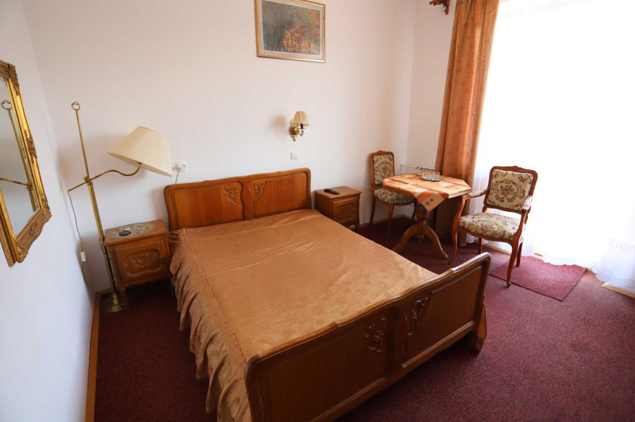 Bed and Breakfast Domy Wczasowe Tryumfy Krynica-Zdrój Exterior foto