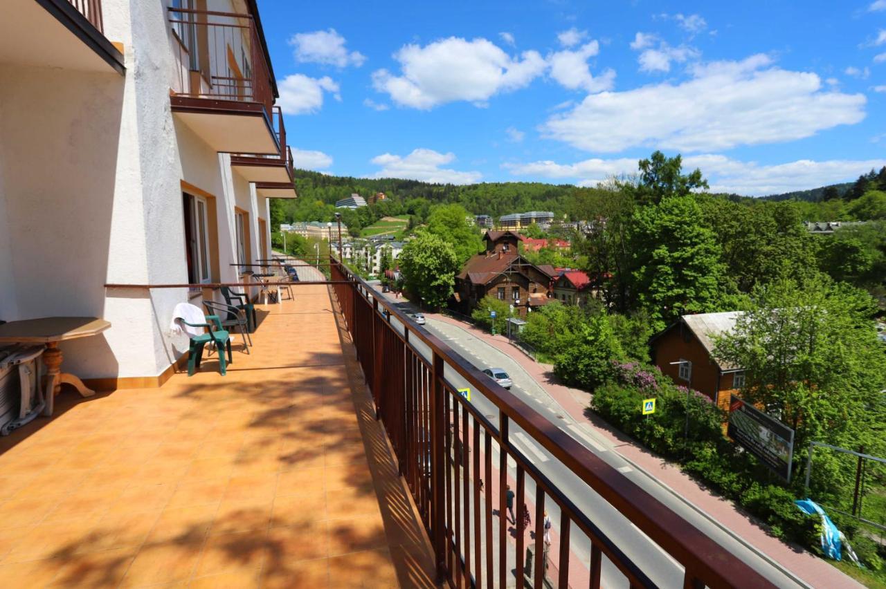 Bed and Breakfast Domy Wczasowe Tryumfy Krynica-Zdrój Exterior foto