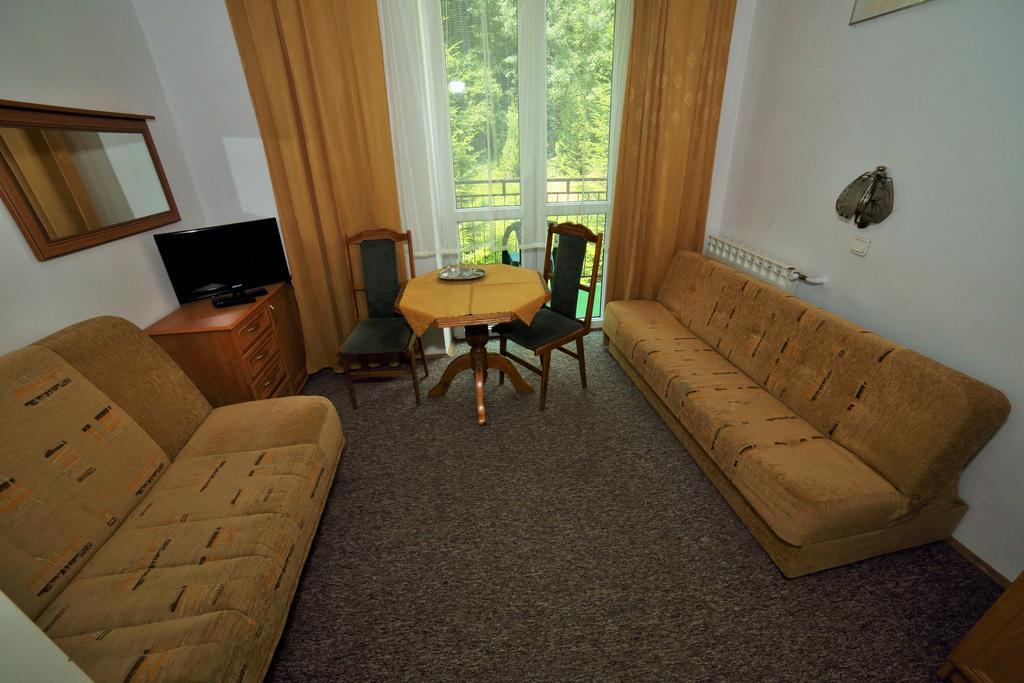 Bed and Breakfast Domy Wczasowe Tryumfy Krynica-Zdrój Zimmer foto