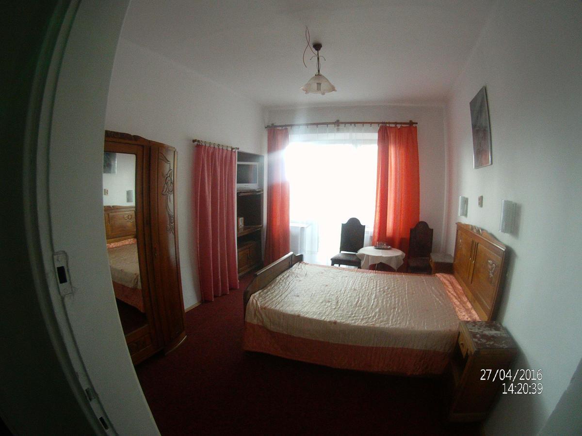 Bed and Breakfast Domy Wczasowe Tryumfy Krynica-Zdrój Exterior foto